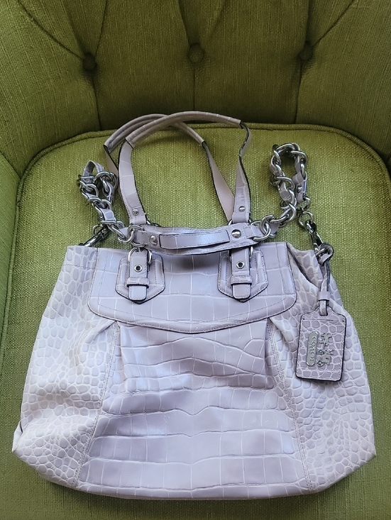 Handbags - Coach Shoulder Bag